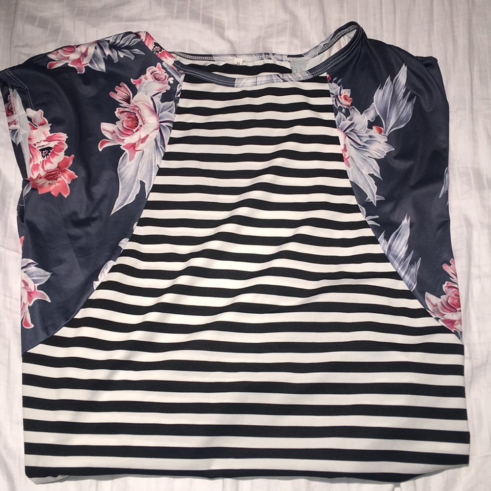 multicolored shirt
